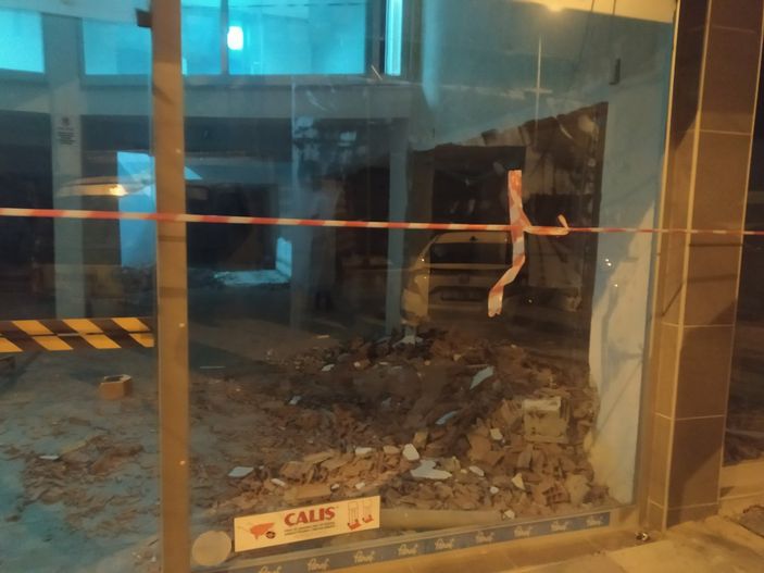 i Tekirdağ'da yıkılan duvarın altında kalan işçi hayatını kaybetti