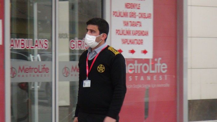 d Şanlıurfa’da güvenlik görevlisi hasta yakınlarından dayak yedi