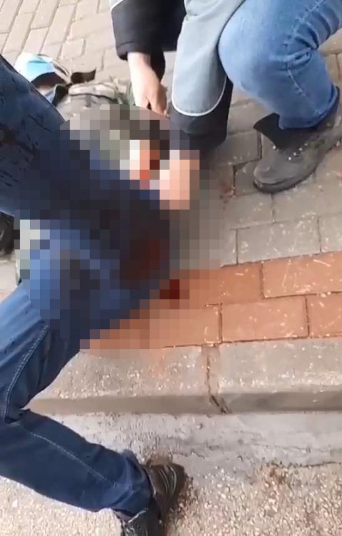 Bursa’da husumetlisine silahlı saldırı düzenledi, komşuyu da vurdu