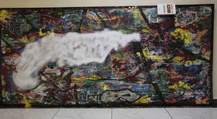 i LGBT Kulüp Odası'nda PKK materyalleri