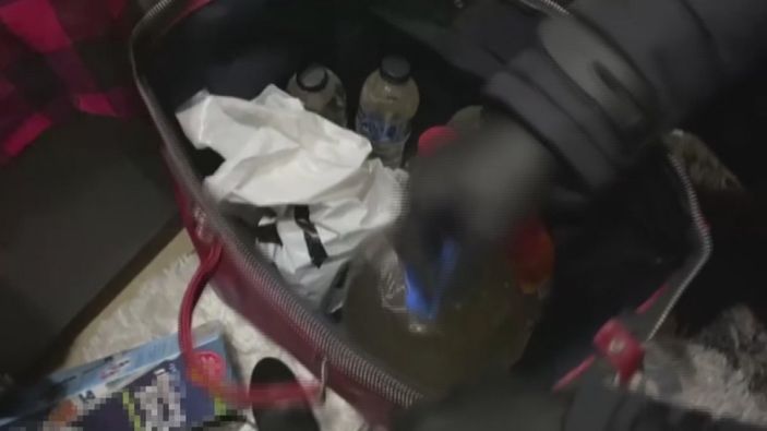 Kartal'da kiralık villaya uyuşturucu baskını kamerada