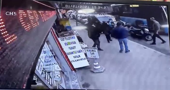 i Şişli'de çantadan 10 bin lira çalan yankesici, esnafa yakalandı