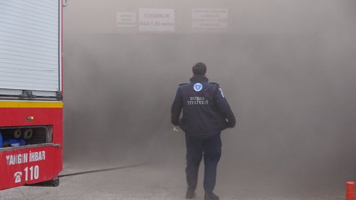 i Bursa'da kısıtlamayı unutup, yangını izlediler