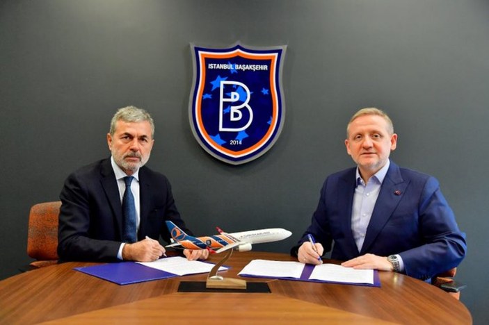 Başakşehir, Aykut Kocaman ile 2.5 yıllık sözleşme imzaladı