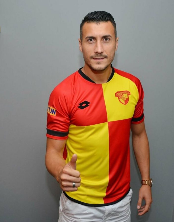 Adis Jahovic yeniden Göztepe'de