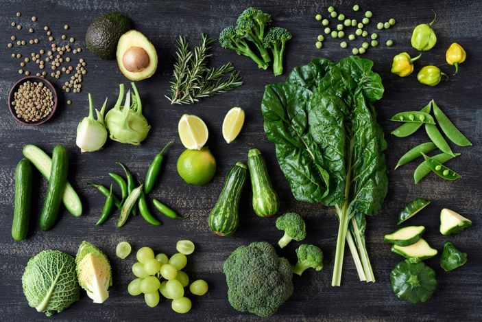K vitamini hangi besinlerde bulunur? K vitamini koronavirüse iyi gelir mi? K vitamini eksikliği belirtileri...