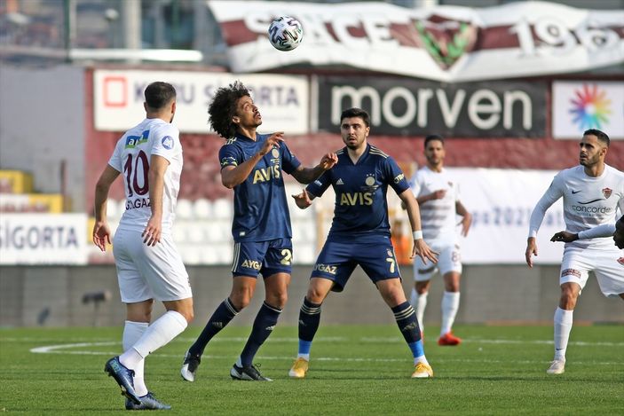 a Luiz Gustavo derbi öncesi sakatlandı