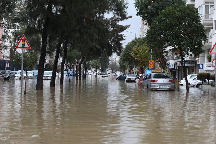İzmir sel