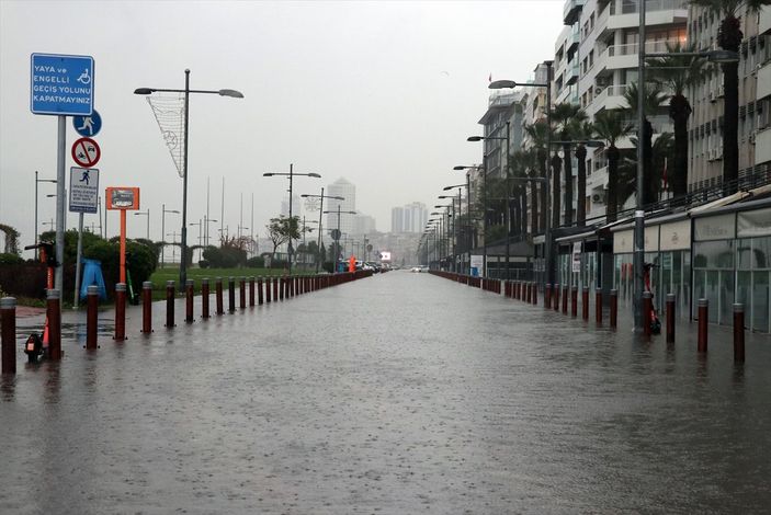 İzmir sel