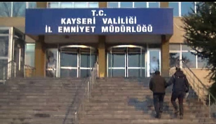 Kayseri merkezli 3 ilde FETÖ operasyonu: 15 gözaltı