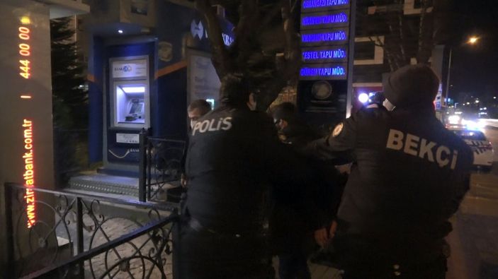 d Bursa’da kısıtlamada yakalandılar: Bize ceza yazamazsınız