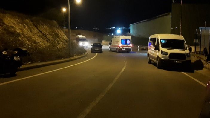 Kocaeli'de bir işçi forkliftin altında kaldı