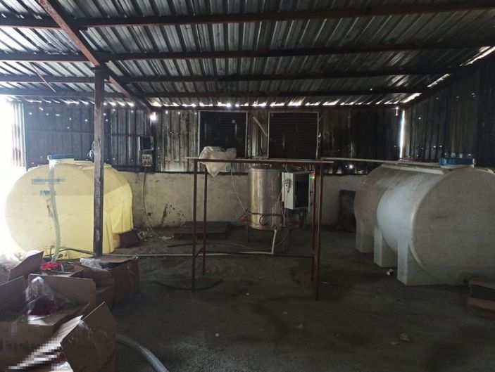 Sultangazi'de 4 ton etil alkol ele geçirildi