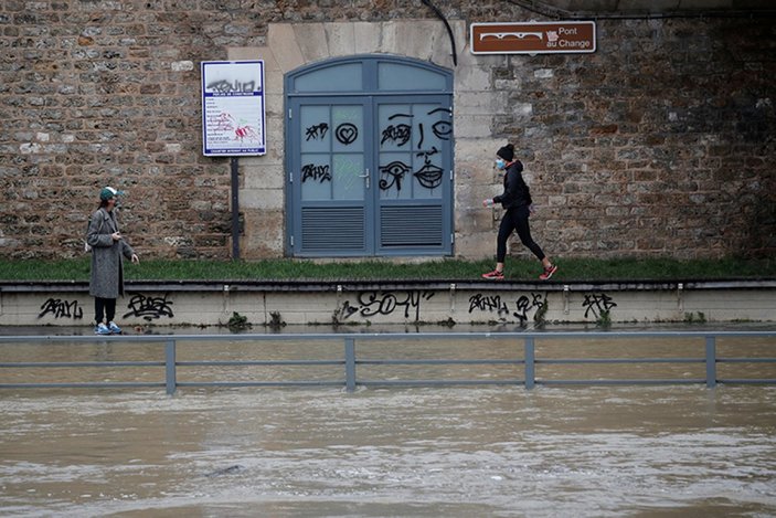 Fransa'da sel alarmı