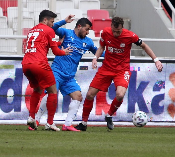Sivasspor-BB Erzurumspor maçında gol sesi çıkmadı