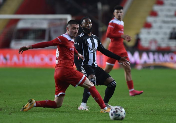 Beşiktaş, Antalya'da 2 puan bıraktı