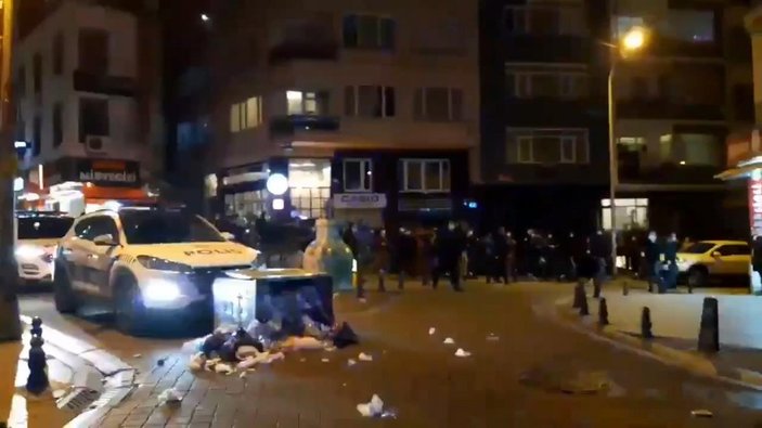 Kadıköy'deki protestolarda güvenlik güçlerine saldıran 5 kişi yakalandı