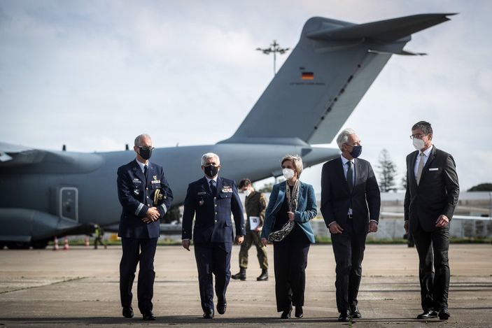i Almanya'dan Portekiz'e tıbbi yardım