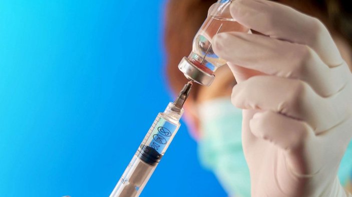 Koronavirüs aşı sırası e-Nabız üzerinden öğrenilebilir
