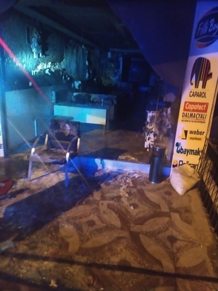 i Ankara'da dükkan yakıp sahibine canlı izleten şahıs yakalandı