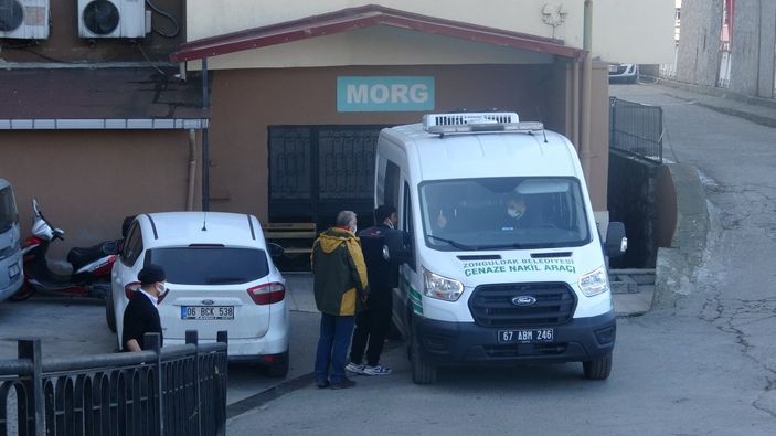 Zonguldak'ta genç kadın 8 katlı evin balkonundan düşüp, öldü