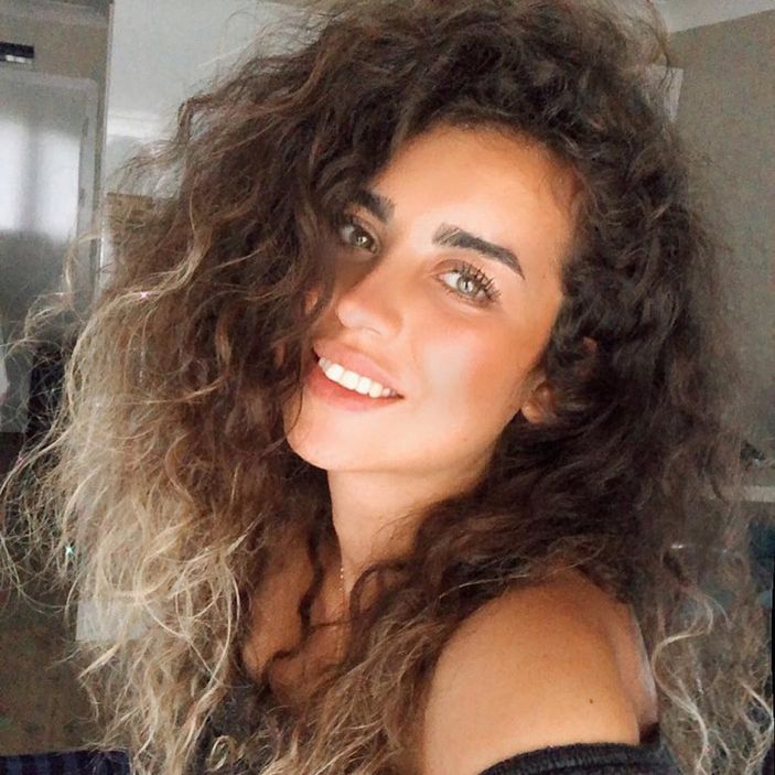 Zonguldak'ta genç kadın 8 katlı evin balkonundan düşüp, öldü