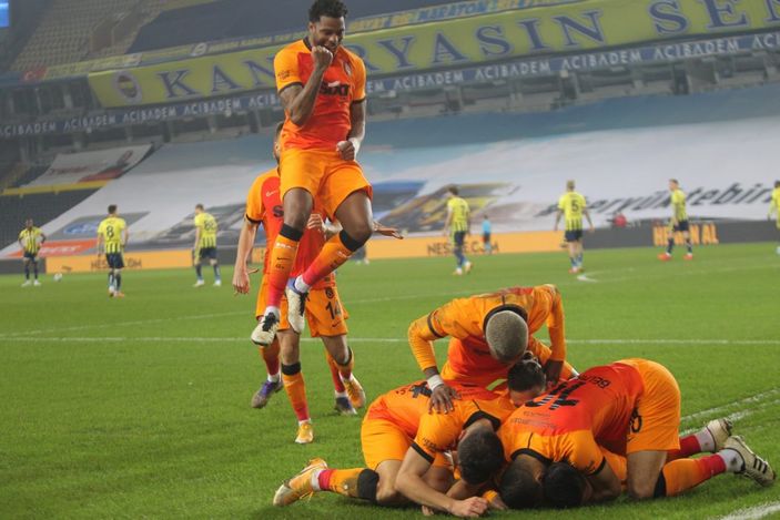 Galatasaray, Kadıköy'de yine kazandı