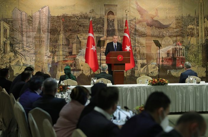 a Cumhurbaşkanı Erdoğan: Avrupa'da Müslümanlar çift yönlü bir cendereye alınıyor