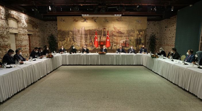 a Cumhurbaşkanı Erdoğan: Avrupa'da Müslümanlar çift yönlü bir cendereye alınıyor