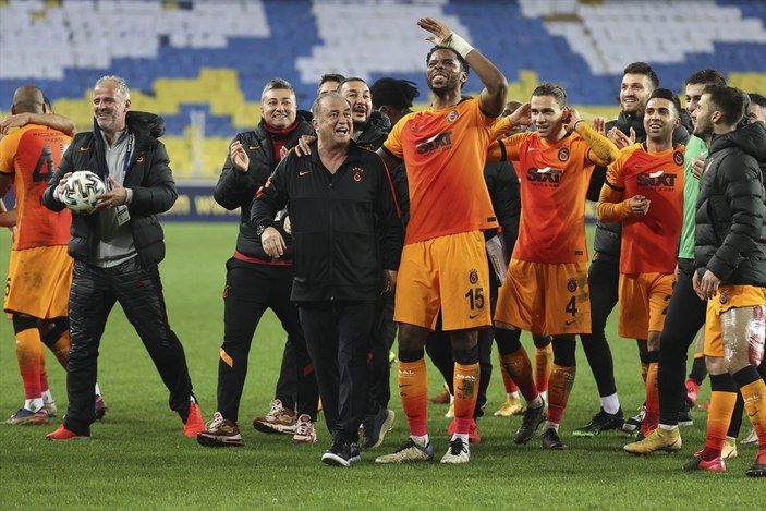 Fatih Terim: Kadıköy'de kazanıp lider olmak önemliydi