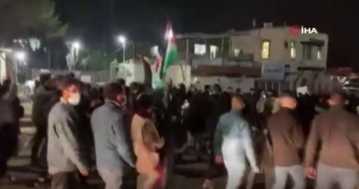 Yüzlerce Filistinli, İsrail polisi ile çatıştı
