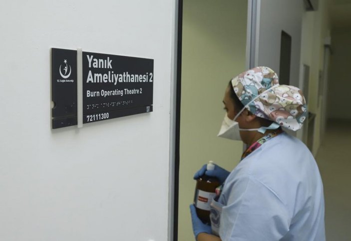4D teknolojisi, dünyada ilk kez Türkiye'de yanık tedavisi için kullanılıyor.