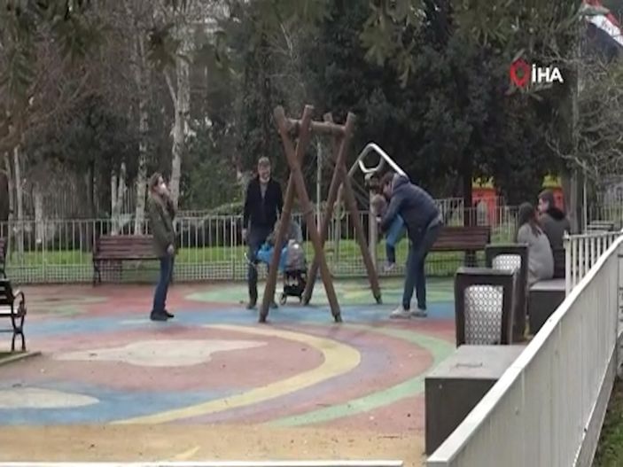 İstanbullular kısıtlama günlerinde evde kalmadı