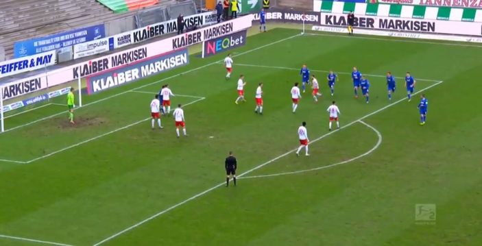 Karlsruher'in ilginç korner taktiği