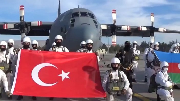 Türk ve Azerbaycan askerlerine, Statik Atlayış Eğitimi verildi