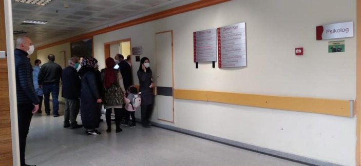Rize'de kadın doktora hastanede oraklı saldırı