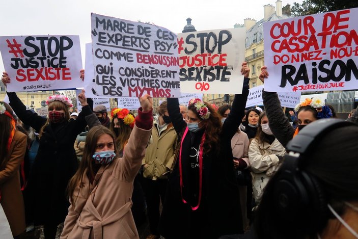 Mahkemenin tecavüz kararına tepki: Fransa sokağa döküldü