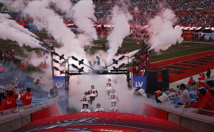 r Super Bowl'da korona önlemleri unutuldu