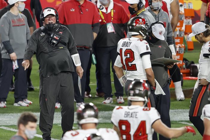 r Super Bowl'da korona önlemleri unutuldu