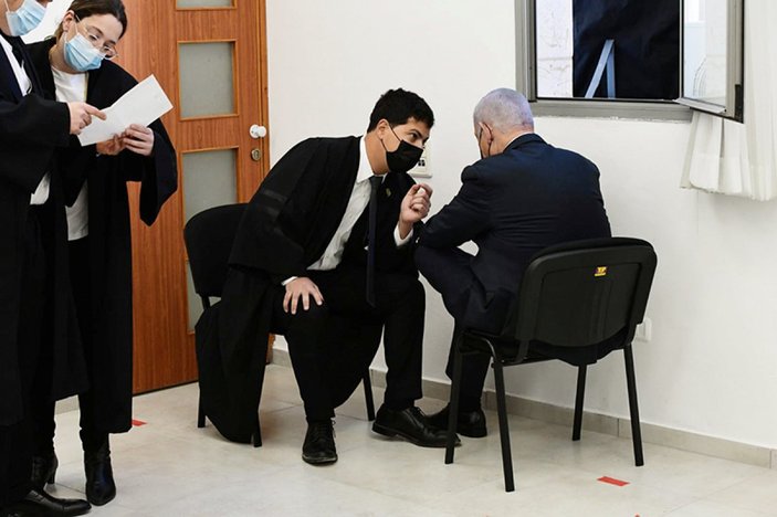 Binyamin Netanyahu, hakim karşısına çıktı