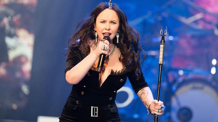 Şebnem Ferah evden çıkmıyor