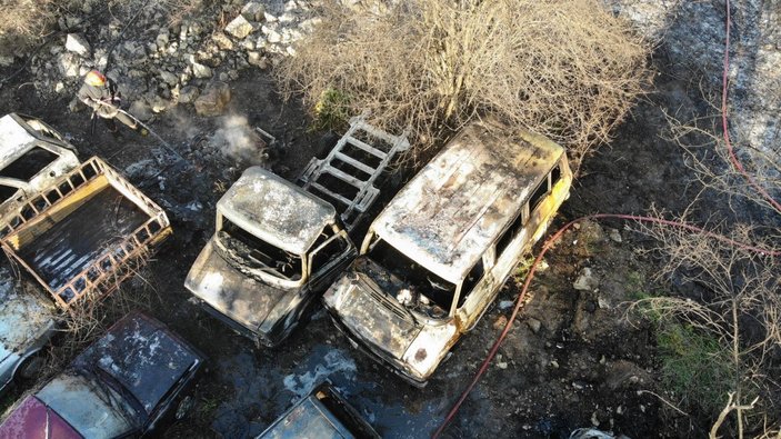 Sakarya'da arazide yakılan ateş yangına sebep oldu