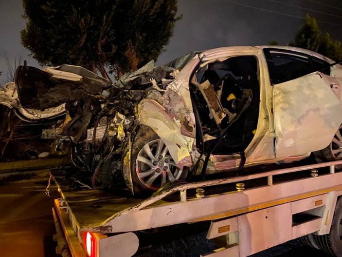 Antalya’da 2 kişinin hayatını kaybettiği feci kaza