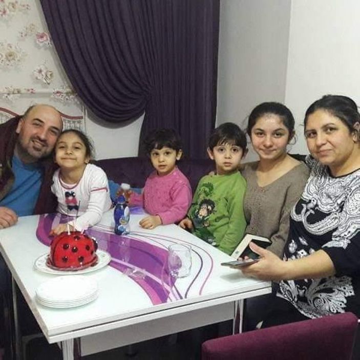 Kocaeli'de 6 yaşındaki kız çocuğu çöp kamyonunun altında kaldı