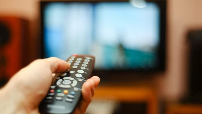 Bugün televizyonda neler, hangi diziler var? 9 Şubat Salı TV yayın akışı..
