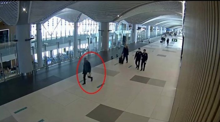 İstanbul Havalimanı'nda, midesinde uyuşturucu taşıyan kuryeler yakalandı