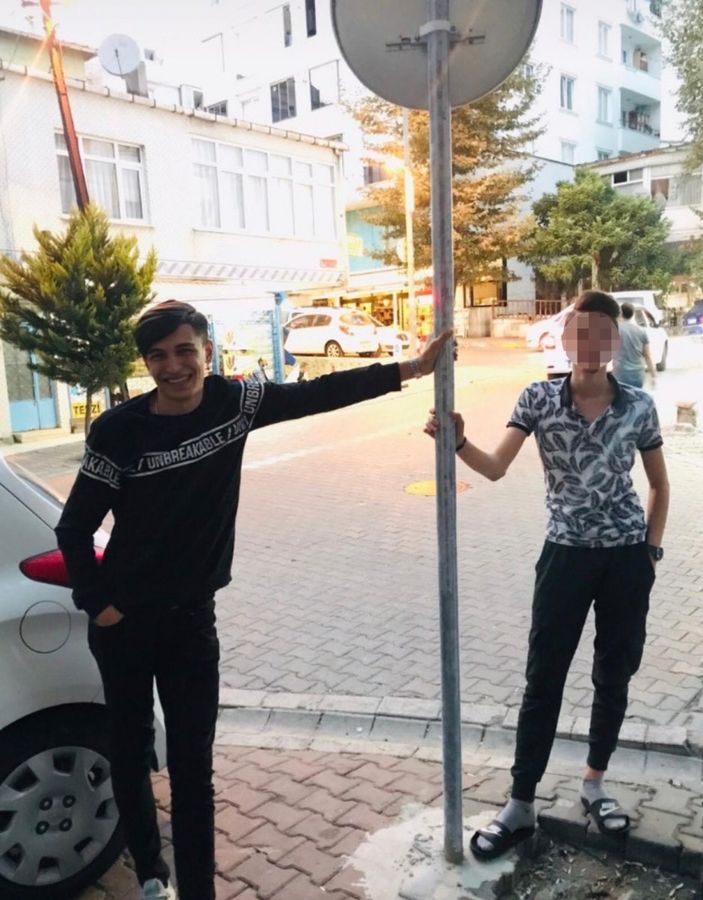 Esenyurt’ta küfürleşme kavgası ettiği çocukluk arkadaşını öldürdü