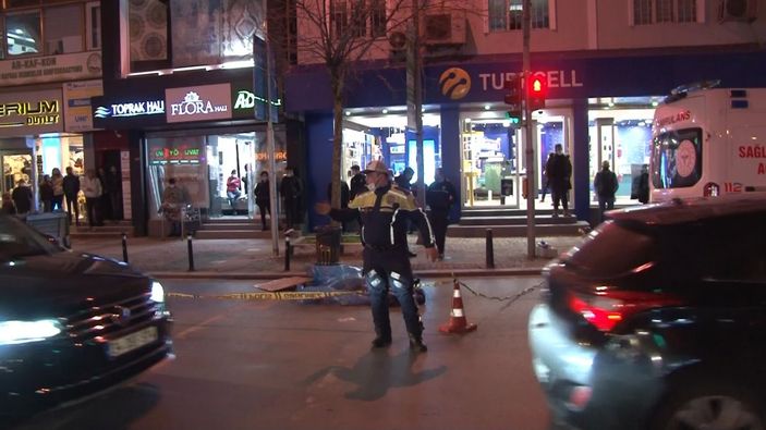 i Ümraniye'de yolun karşısına geçmek isteyen engelli öldü