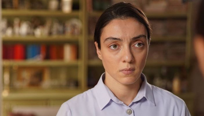 Makyajlı Merve Dizdar