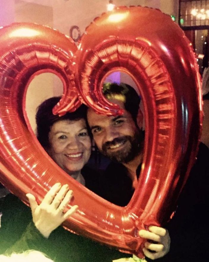 Beren Saat'ten Serpil Doğulu paylaşımı